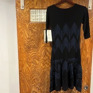 Navy blue like new long sleeve dress